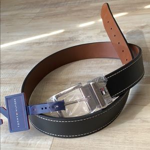 Tommy Hilfiger Reversible Black/Brown Leather Belt